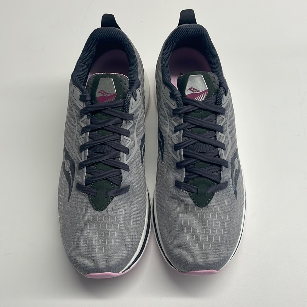 NWT Saucony Endorphin Speed 2 - Womens Size 11 - Alloy/Quartz